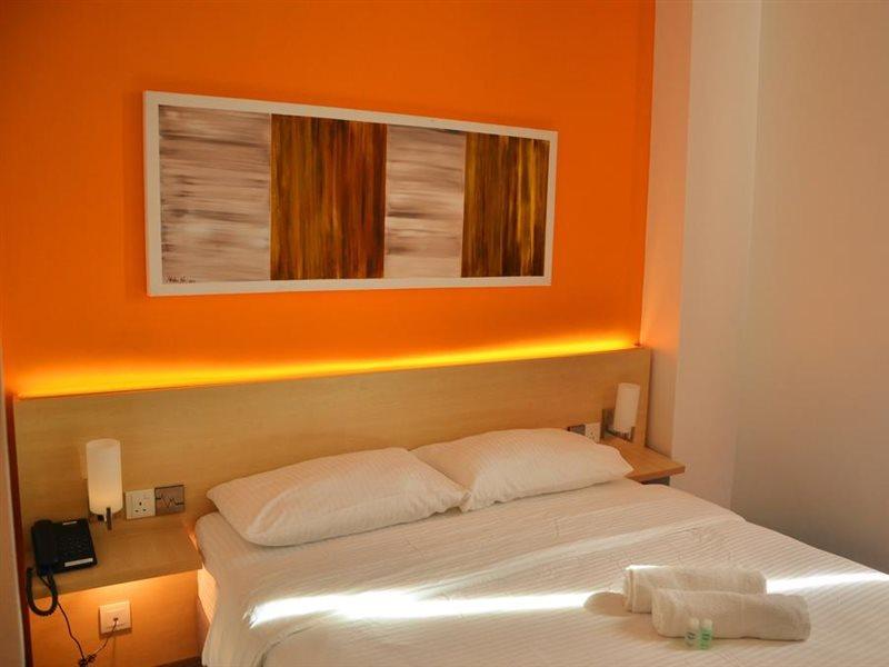 Hotel Jeti Tg Gemok Padang Endau Esterno foto