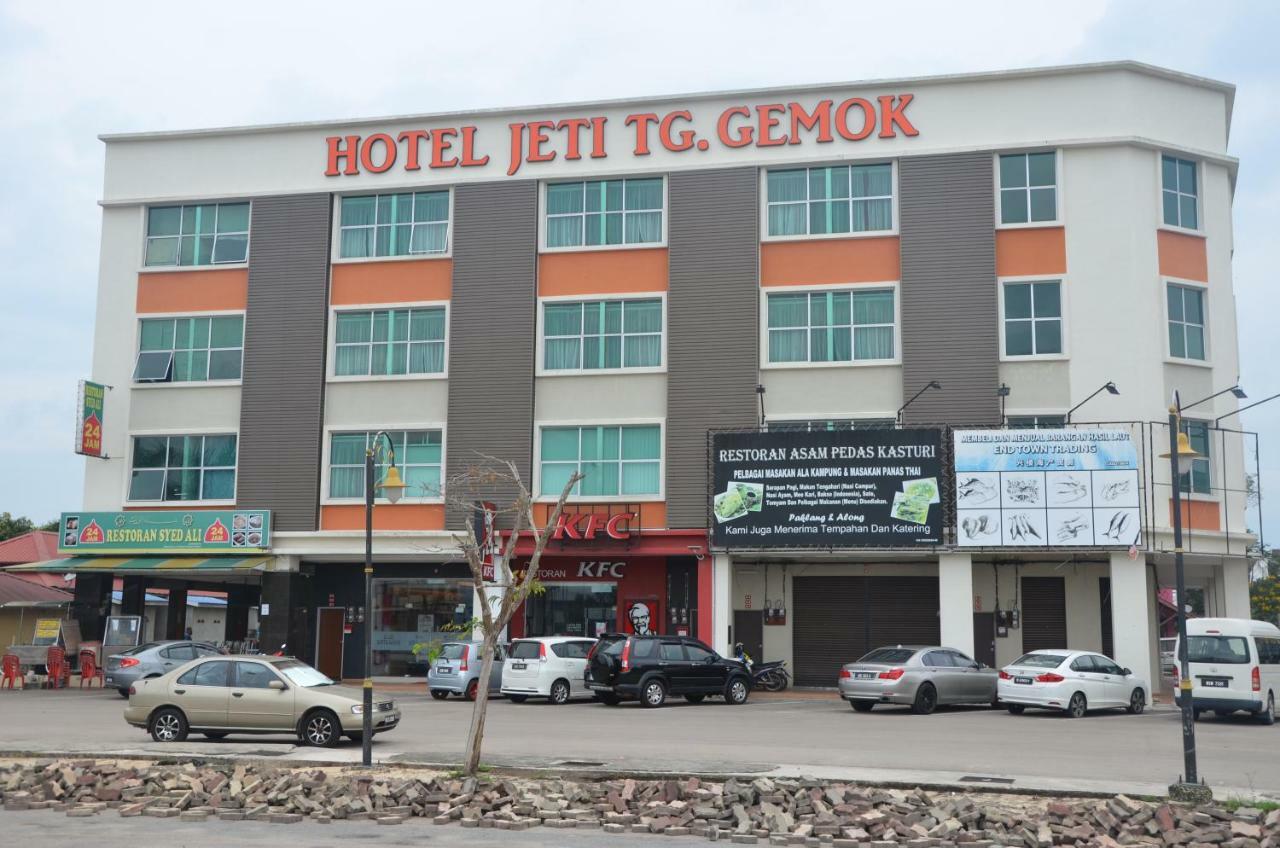 Hotel Jeti Tg Gemok Padang Endau Esterno foto